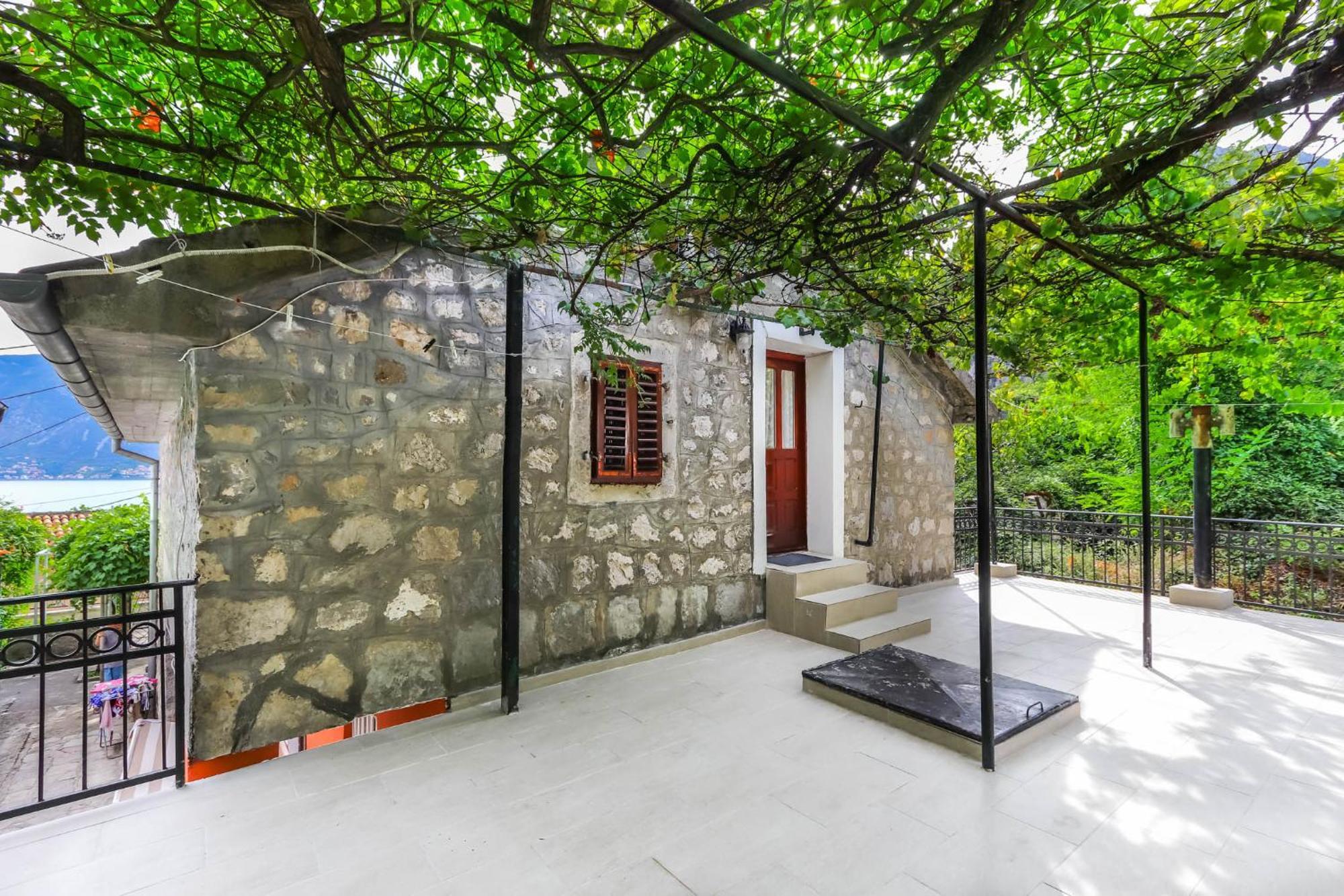 Villa Petrana Kotor Exterior photo